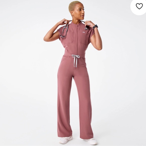Figs Rafaela Cargo Wide Leg Scrub Jumpsuit Mauve One Piece Women Sz Small - Picture 1 of 11